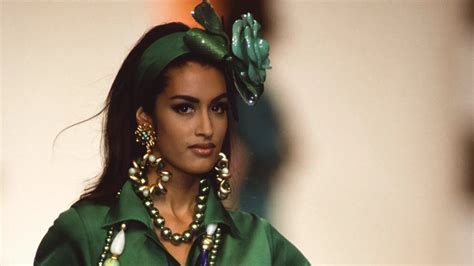 How Yasmeen Ghauri Trailblazed Her Way to the Top .